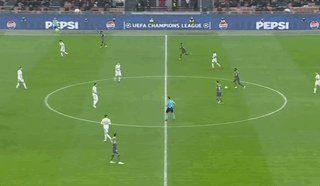 1733960116873072368.gif 星空体育官网-【欧冠】莱昂亚伯拉罕破门,AC米兰2比1红星