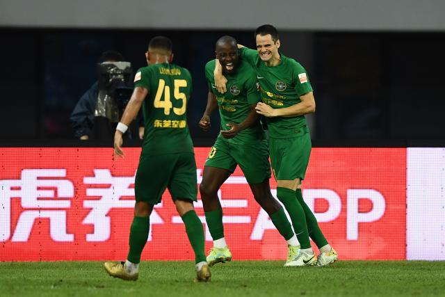 1689514987055092930.jpg 【中超】莱昂纳多穆谢奎破门 浙江队2比1逆转津门虎