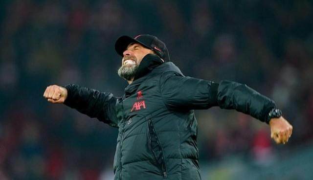 星空体育-【早报】足协主席陈戌源被查！欧冠哪有国足“精彩”…