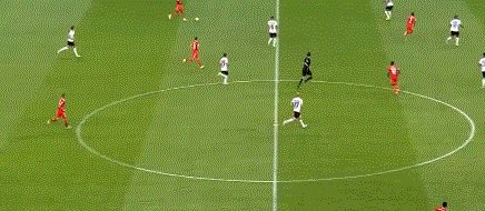 1659733955658066803.gif 星空体育官网-【德甲】马内破门+中楣 穆西亚拉2球+中柱 拜仁6比1