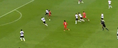 1659733934384045255.gif 星空体育官网-【德甲】马内破门+中楣 穆西亚拉2球+中柱 拜仁6比1