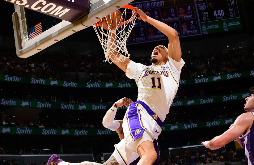 星空体育-顶级吃饼高手，湖人接下来应该安排他多与东契奇一起出场？