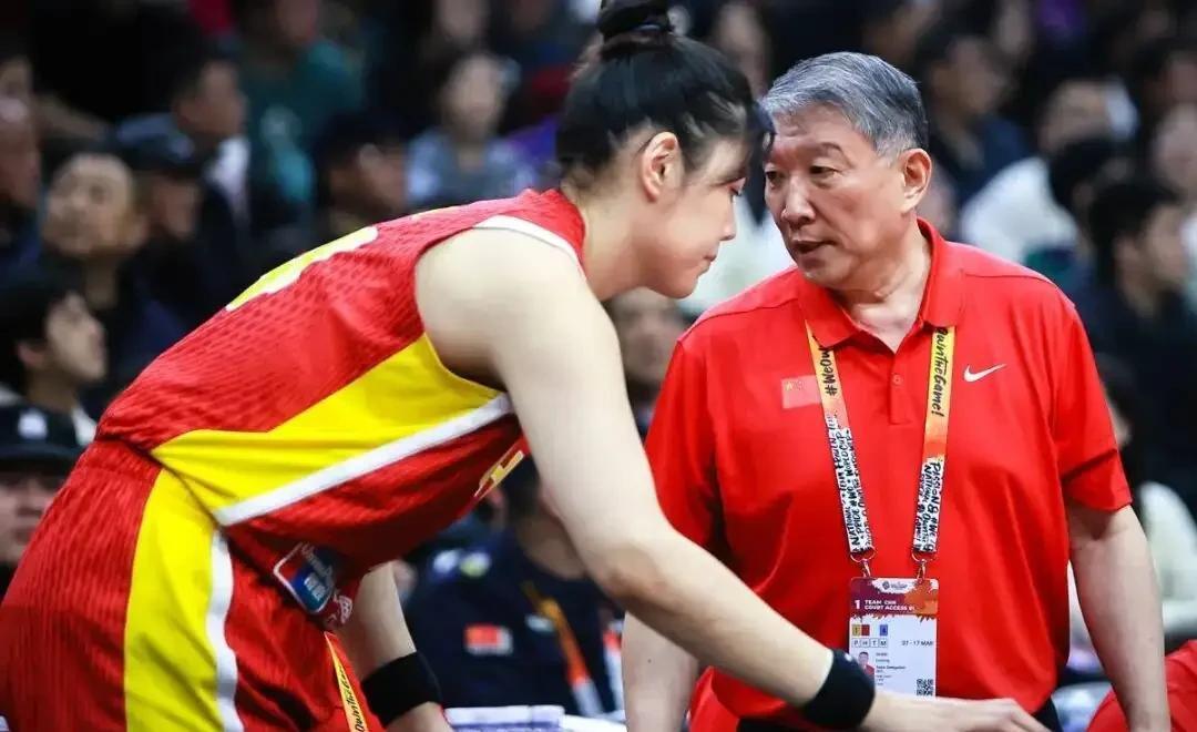 星空体育在线登录-险胜捷克却露硬伤!中国女篮的胜利,为何喜忧参半引热议?