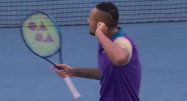 星空体育-张奔斗：大年初一之夜，来自两位冠军的深刻一课